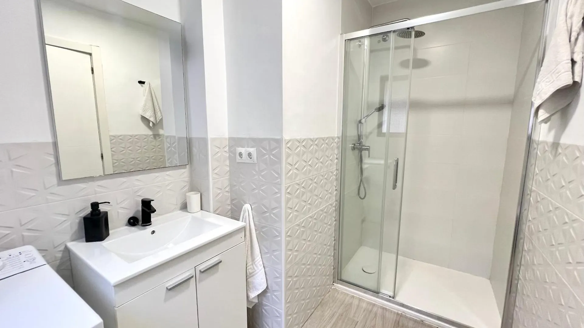 San Isidro City Center And Beach Studio Apartments Fuengirola